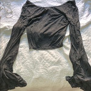 fitted longsleeve grey crop top!